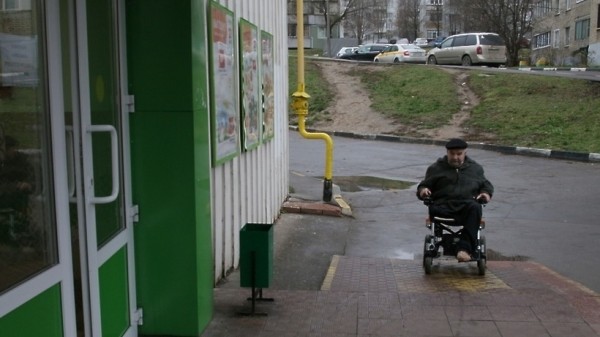 Пандусы установили в трех многоквартирных домах Дзержинского в 2019 году Пандусы установили в трех многоквартирных домах Дзержинского в 2019 году