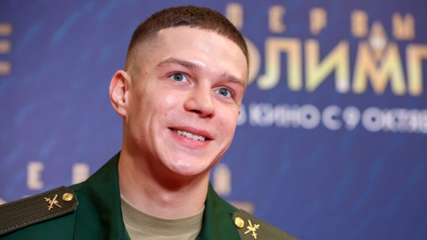 Агент Калюжного опроверг информацию о притеснениях актера в армии Агент Калюжного опроверг информацию о притеснениях актера в армии