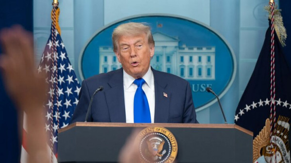 Трамп прокомментировал стрельбу около Белого дома Трамп прокомментировал стрельбу около Белого дома