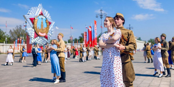 В "Мосфото" показали, как столица встречает 81-ю годовщину Великой Победы В "Мосфото" показали, как столица встречает 81-ю годовщину Великой Победы