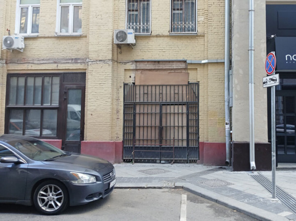 Брешь в периметре: как ресторанные веранды заново открывают Москву